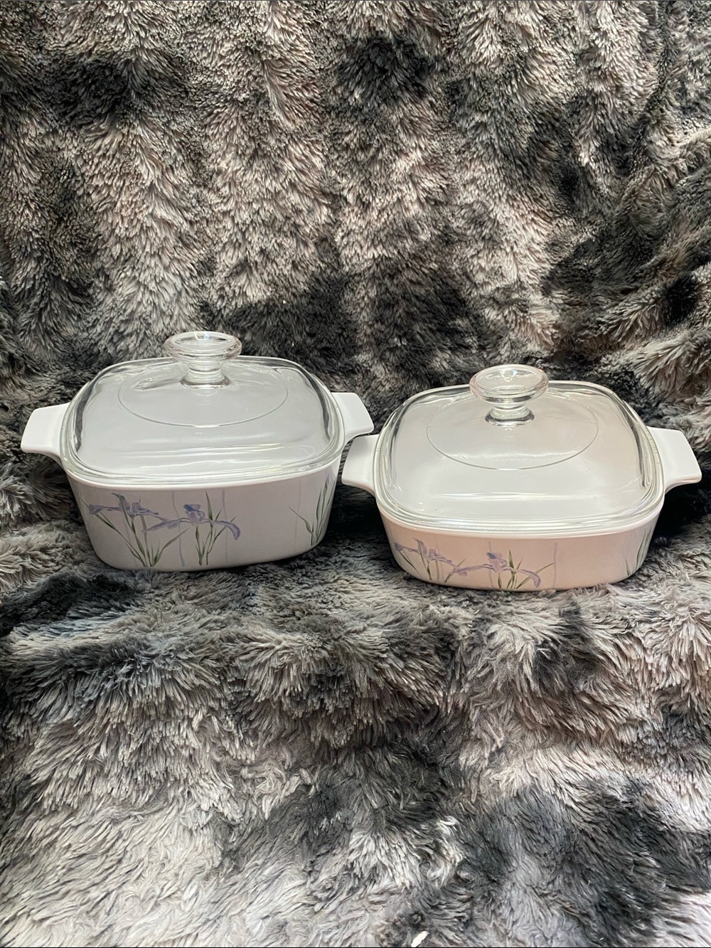 Set of 2 Vintage Corningware casserole dishes. Shadow Iris. 1 Ltr and 1.5 Ltr